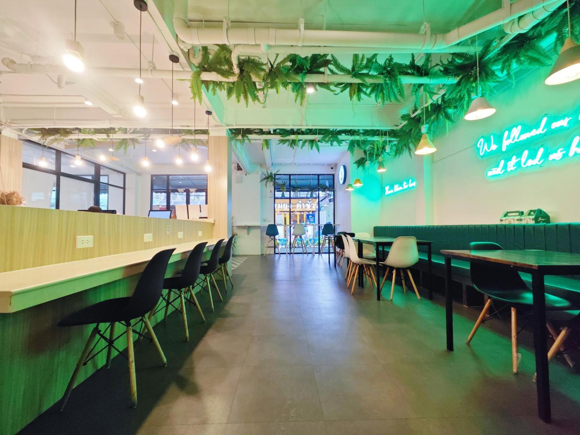 Ostay Asoke Bangkok Makkasan Экстерьер фото